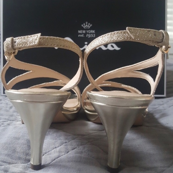 Nina of New York Slingback Dress Sandle - Picture 1 of 8